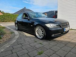 Schwarz Gebraucht 2007 BMW 320 Limousine | 5.800 € (Fairer Preis)
