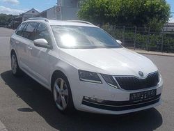 Weiß Gebraucht 2017 Skoda Octavia Drive Kombi | 9.900 € (Fairer Preis)