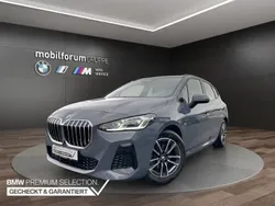 Grau Gebraucht 2024 BMW 220 Active Tourer M Sport Van / Kleinbus | 34.908 € (Etwas zu teuer)