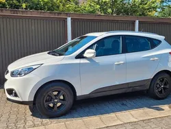 Weiß Gebraucht 2014 Hyundai ix35 Classic SUV | 8.900 € (Fairer Preis)