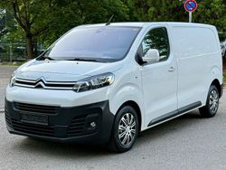 Weiß Gebraucht 2017 Citroën Jumpy Business Class Van / Kleinbus | 6.890 €