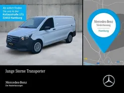 Weiß Gebraucht 2024 Mercedes Vito Van / Kleinbus | 41.269 € (Teuer)