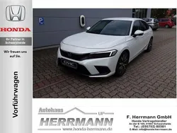 Platinum white pearl Neu 2024 Honda Civic Elegance Limousine | 34.990 € (Guter Preis)