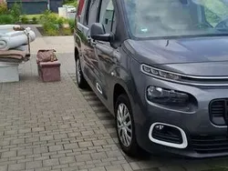 Grau Gebraucht 2020 Citroën Berlingo PureTech Van / Kleinbus | 22.999 € (Fairer Preis)