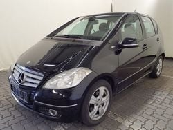 Schwarz Gebraucht 2010 Mercedes A180 Kleinwagen | 6.999 € (Etwas zu teuer)