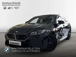 Saphirschwarz Gebraucht 2024 BMW M135 Performance Kleinwagen | 46.690 €