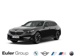 Schwarz Gebraucht 2025 BMW 520 Performance Kombi | 45.899 € (Superpreis)
