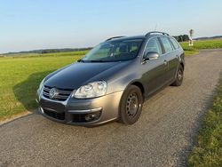 Grau Gebraucht 2008 VW Golf V Kombi | 900 € (Superpreis)