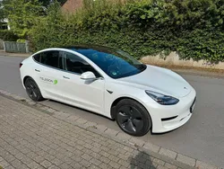 Weiß Gebraucht 2019 Tesla Model 3 Limousine | 19.990 € (Fairer Preis)