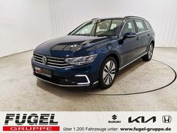 Aquamarinblau metallic Gebraucht 2021 VW Passat GTE Kombi | 19.969 € (Superpreis)