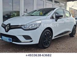 Weiß Gebraucht 2019 Renault Clio IV LIMITED Limousine | 8.990 € (Fairer Preis)