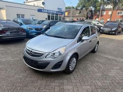Silber Gebraucht 2013 Opel Corsa Selection Limousine | 4.799 € (Fairer Preis)