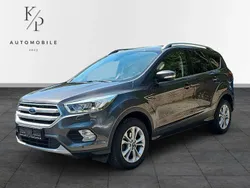 Grau Gebraucht 2017 Ford Kuga Titanium SUV | 12.390 € (Superpreis)