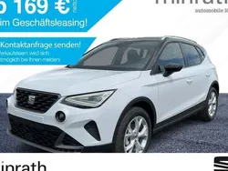 Schwarz Neu 2025 Seat Arona FR SUV | 27.240 € (Fairer Preis)