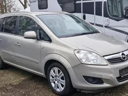 Silber Gebraucht 2009 Opel Zafira Van / Kleinbus | 2.000 € (Superpreis)