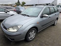 Grau Gebraucht 2003 Ford Focus Kombi | 1.990 € (Teuer)