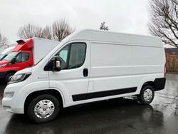 Weiß Gebraucht 2021 Fiat E-Ducato Van / Kleinbus | 23.681 €