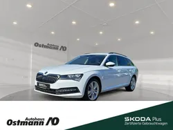 Moonweiss met. Gebraucht 2022 Skoda Superb Ambition Kombi | 29.790 € (Etwas zu teuer)