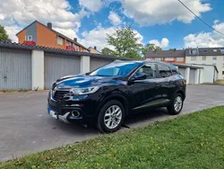 Schwarz Gebraucht 2015 Renault Kadjar XMOD SUV | 9.700 € (Fairer Preis)