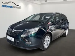Grün Gebraucht 2014 Opel Zafira Tourer Active Van / Kleinbus | 17.880 €