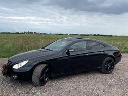 Schwarz Gebraucht 2006 Mercedes CLS350 Limousine | 8.900 €