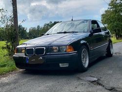 Schwarz Gebraucht 1999 BMW 316 Compact Kleinwagen | 2.245 € (Teuer)