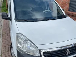 Weiß Gebraucht 2016 Peugeot Partner Van / Kleinbus | 5.900 € (Guter Preis)