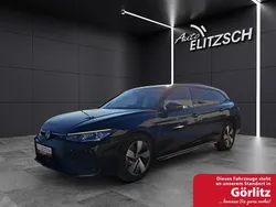 Grenadillschwarz metallic Gebraucht 2024 VW Passat R-line Limousine | 41.290 € (Guter Preis)