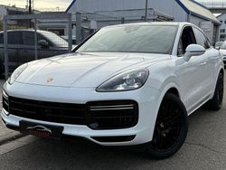 Weiß Gebraucht 2021 Porsche Cayenne Turbo SUV | 136.850 €