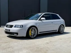 Grau Gebraucht 2000 Audi S3 Performance Limousine | 21.000 €