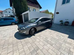 Grau Gebraucht 2014 Hyundai i40 Premium Kombi | 8.800 € (Fairer Preis)