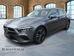 Metalliclack mountaingrau Gebraucht 2024 Mercedes A180 Limousine | 27.690 € (Guter Preis)
