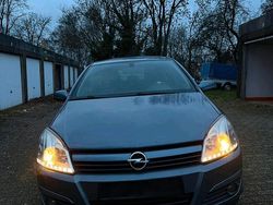 Blau Gebraucht 2006 Opel Astra Kleinwagen | 1.800 € (Fairer Preis)