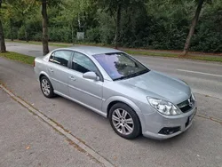 Silber Gebraucht 2007 Opel Vectra Edition Limousine | 3.666 € (Etwas zu teuer)