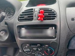 Rot Gebraucht 2002 Peugeot 206 Kleinwagen | 1.500 € (Fairer Preis)