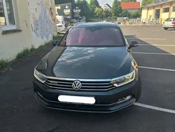 Grau Gebraucht 2018 VW Passat Highline Kombi | 14.700 € (Guter Preis)