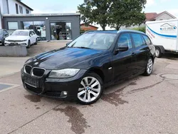 Saphirschwarz Gebraucht 2012 BMW 320 Comfort Edition Kombi | 5.990 € (Superpreis)