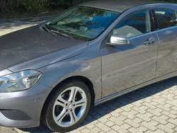 Grau Gebraucht 2015 Mercedes A180 Limousine | 13.200 € (Fairer Preis)