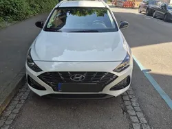 Weiß Gebraucht 2021 Hyundai i30 Kombi | 19.450 € (Fairer Preis)