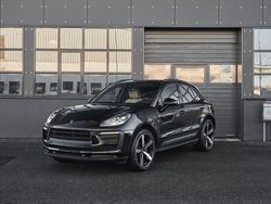 Schwarz Gebraucht 2022 Porsche Macan SUV | 61.464 € (Teuer)