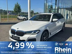Weiß Gebraucht 2022 BMW 530 M Sport Kombi | 37.840 € (Fairer Preis)