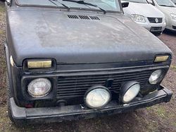 Blau Gebraucht 2005 Lada niva SUV | 1.100 €