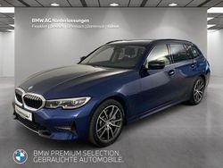 Blau Gebraucht 2019 BMW 330 Sport Line Limousine | 29.980 € (Fairer Preis)