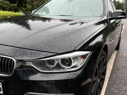 Schwarz Gebraucht 2013 BMW 318 Luxury Line Kombi | 11.500 €