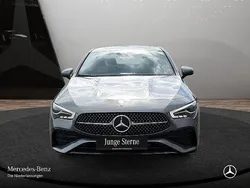 Grau Gebraucht 2024 Mercedes CLA200 AMG Limousine | 34.590 € (Fairer Preis)