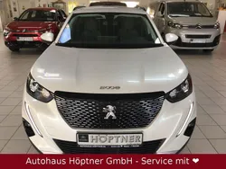 Weiß metallic Gebraucht 2021 Peugeot 2008 Allure SUV | 18.900 € (Etwas zu teuer)