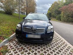Blau Gebraucht 2006 Toyota Avensis Kombi | 2.900 € (Fairer Preis)