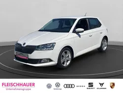Weiss Gebraucht 2021 Skoda Fabia Cool Plus Limousine | 12.890 € (Superpreis)