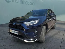 Blau Gebraucht 2021 Toyota RAV4 Hybrid SUV | 39.799 € (Teuer)
