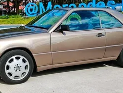 Grün Gebraucht 1988 Mercedes 230 Coupé | 4.999 €
